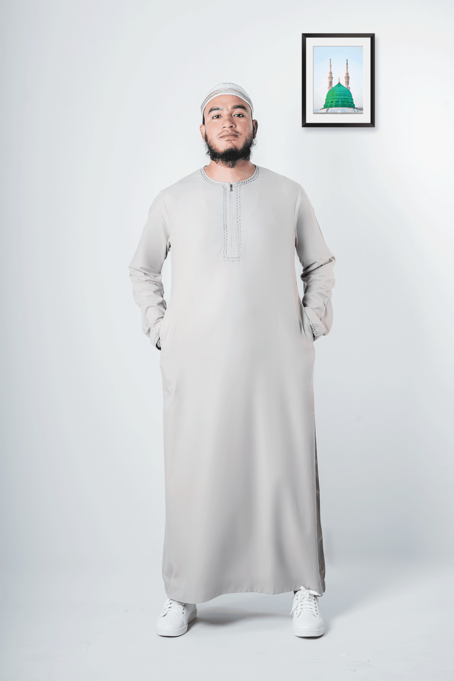 Embroidered thobe for men | Thobe for men - Sunaan