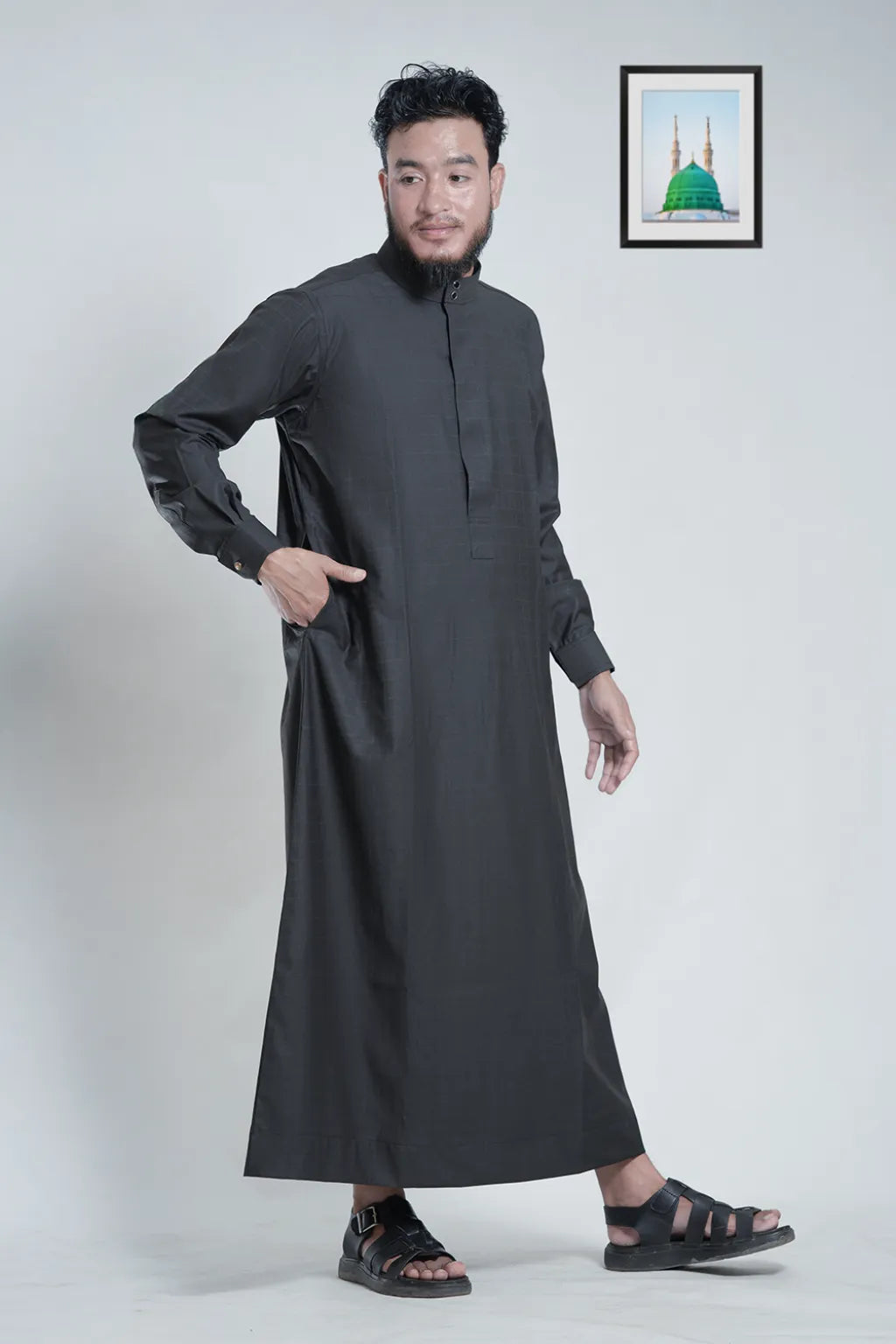 Premium Black Thobe: Suit-Grade Fabric, Winter-Ready, Saudi Dishdasha with Cuffs