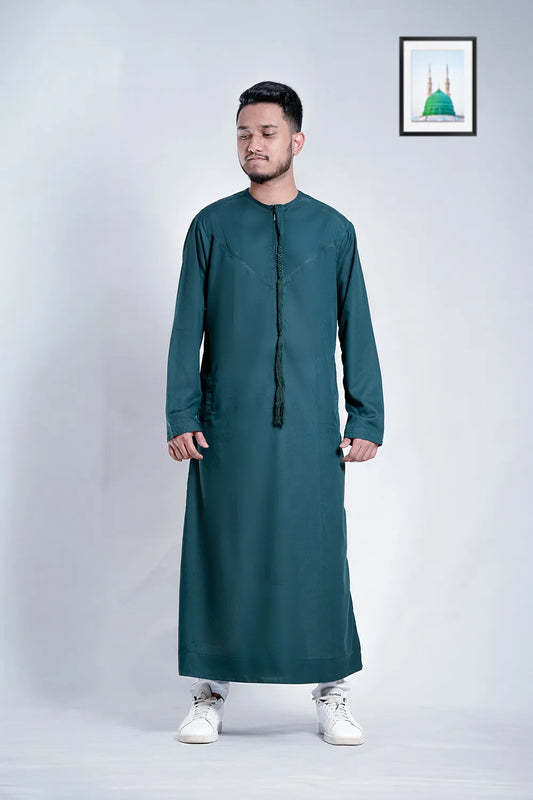Kandura Thobe – Emirati & Omani Thobe Style with Green Thobe Option