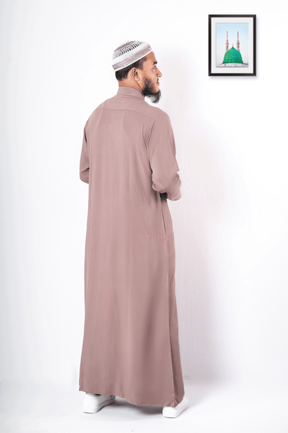 Classic light colored thobe | Saudi thobe for men - Sunaan