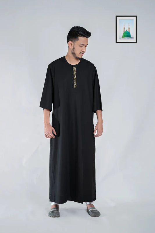 Black moroccan thobe frontview