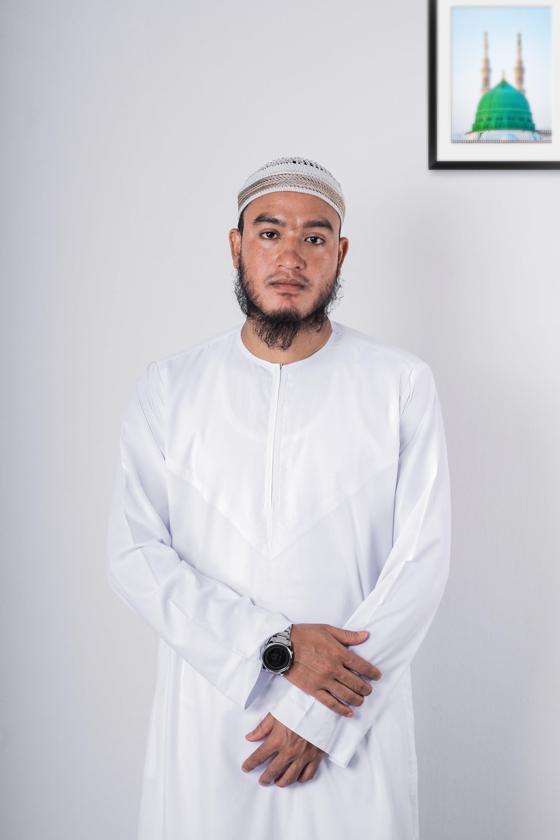 White Emirati thobe | Thobe for men | Modest Crew Neck jubba - Sunaan