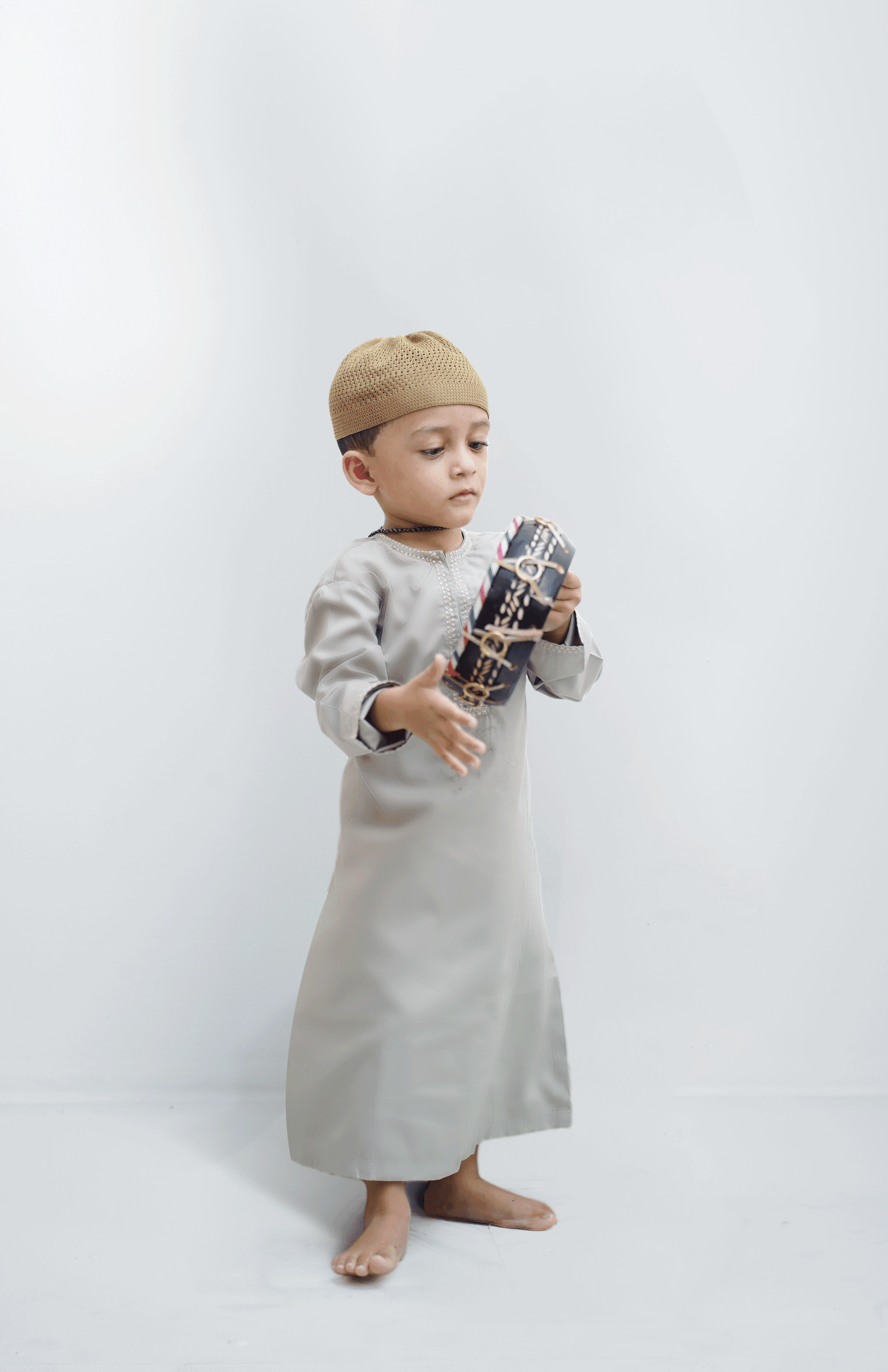 Kids embroidered thobe, Light brown thobe - Sunaan